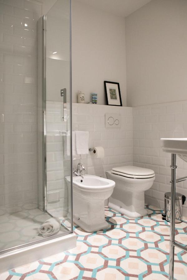Lunaria Suites - Fyodor Dostoyevsky'S House Florence Extérieur photo
