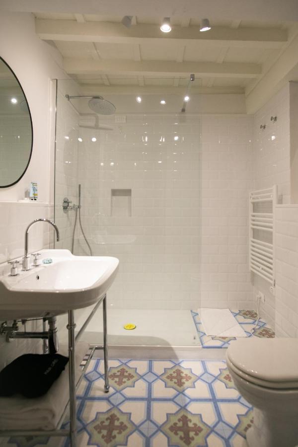 Lunaria Suites - Fyodor Dostoyevsky'S House Florence Extérieur photo