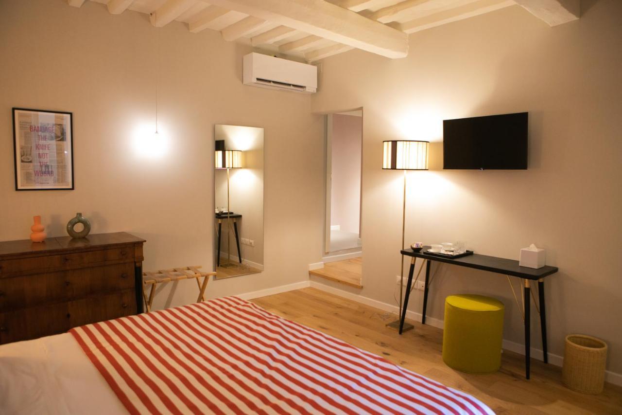 Lunaria Suites - Fyodor Dostoyevsky'S House Florence Extérieur photo